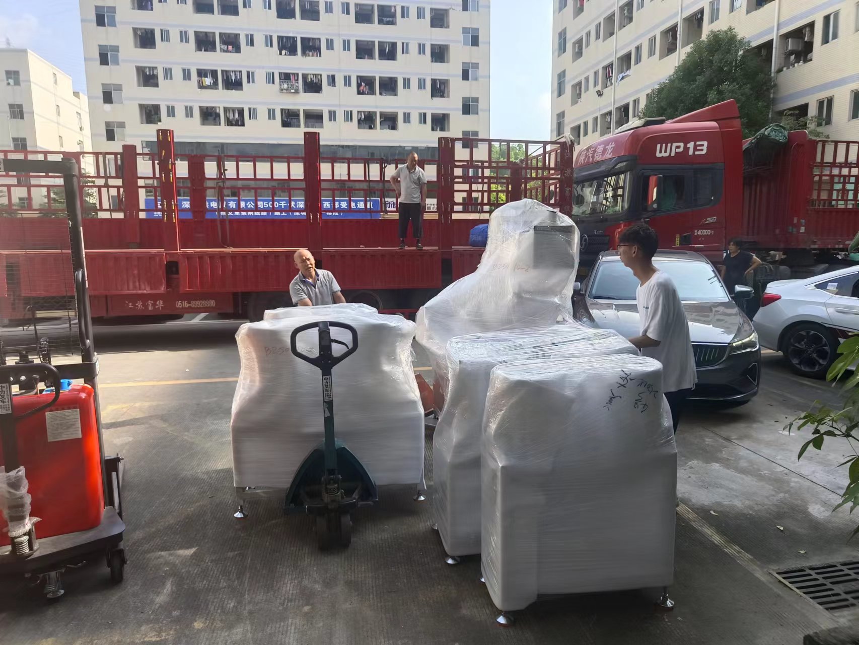  UG环球视讯科技-美东汇成医疗自动化设备今日交付