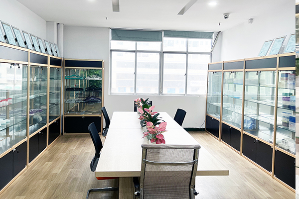 UG环球视讯非标自动化设备定造