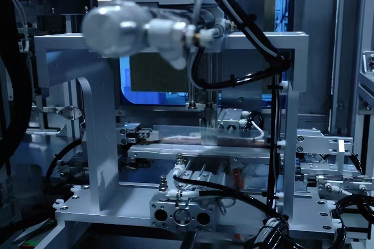 自动化组装出产线：现代造作业的效能助推器